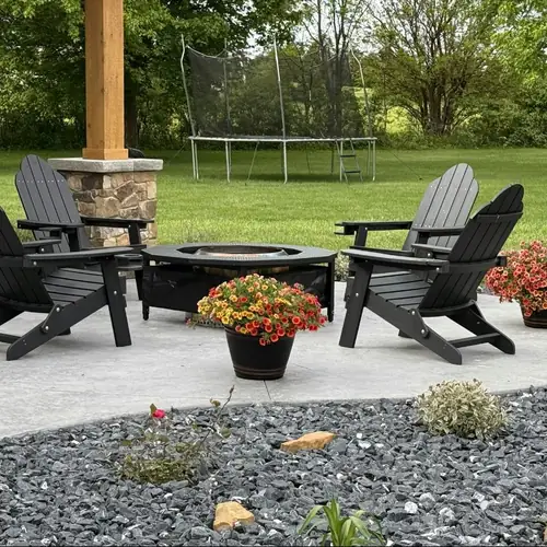 Fire pit area with gravel and seating